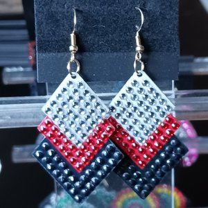Handcrafted earrings chevron